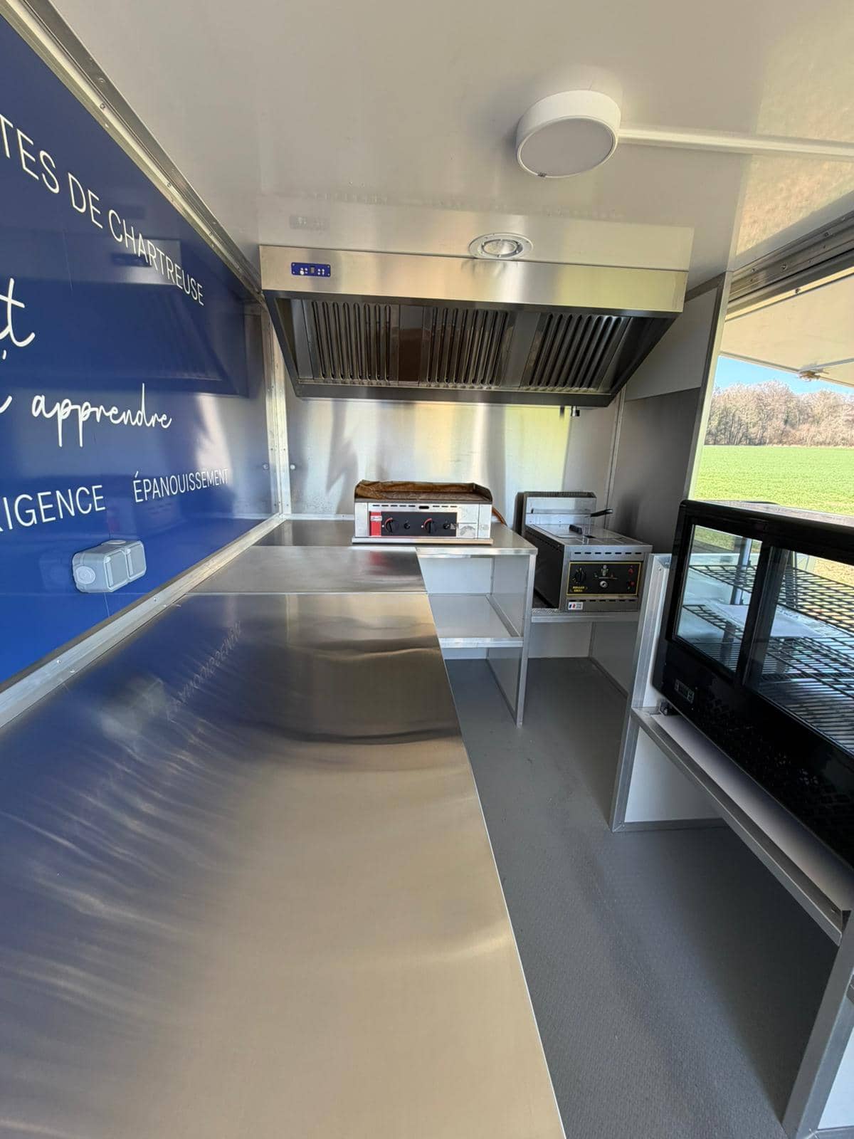 Food truck Lycée Chartreuse - plan de travail inox