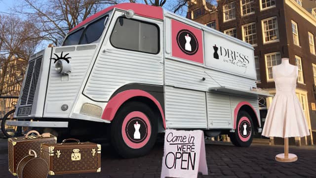 Fashion truck Citroën HY Dress in the City - boutique mobile rose et blanc