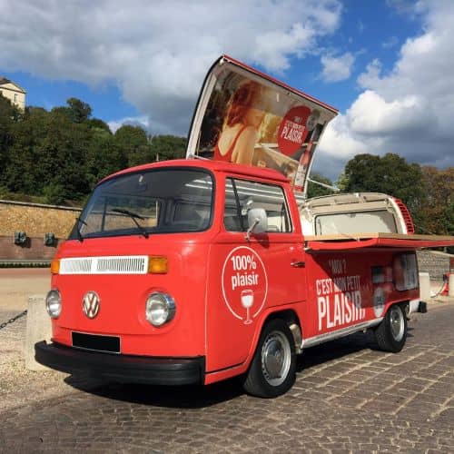 Combi VW 100% Plaisir - tournée promotionnelle vue avant