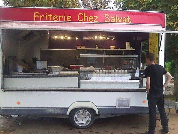 Remorque friterie aménagée - vue extérieure