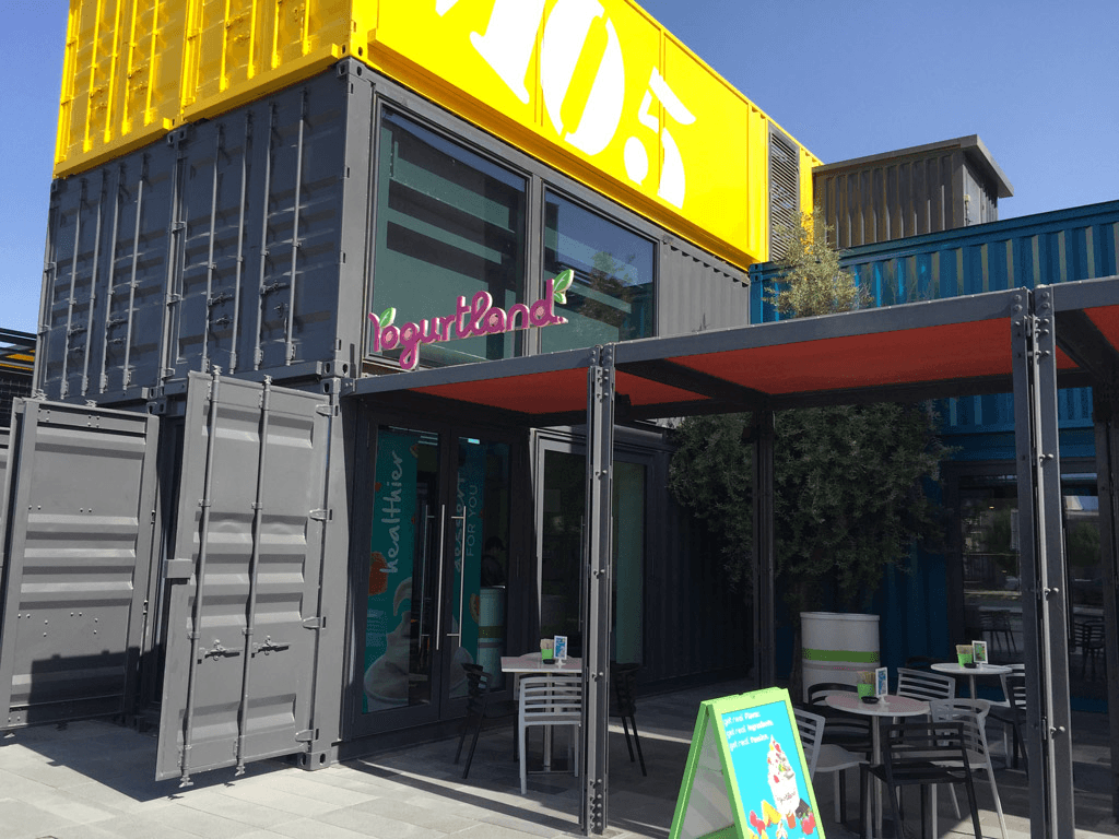 Container restaurant Yogurtland - façade vitrée