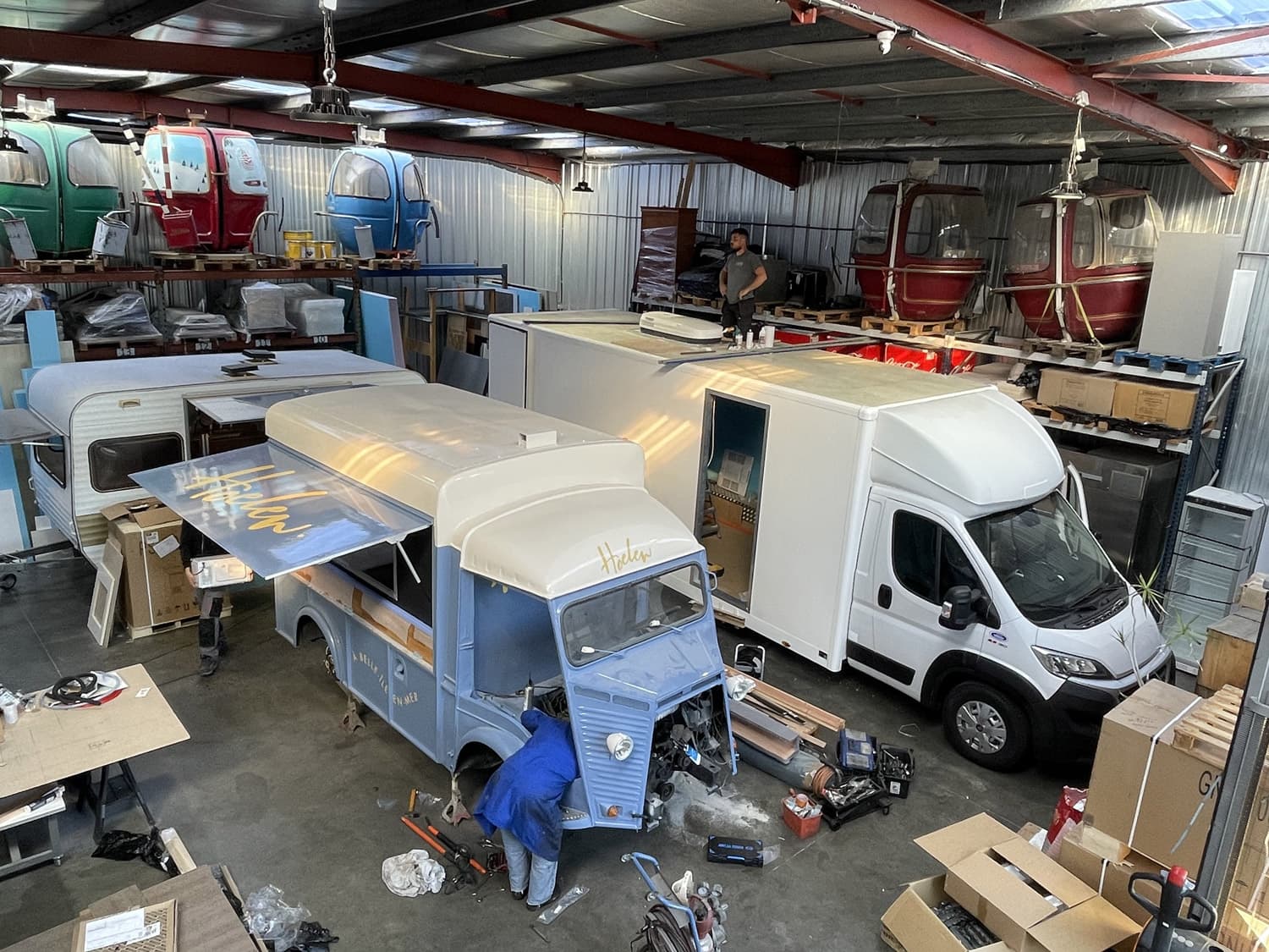 Aménagement food truck sur mesure en atelier