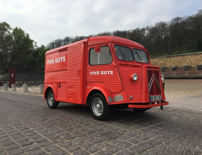 Citroën HY vintage aménagé pour événement