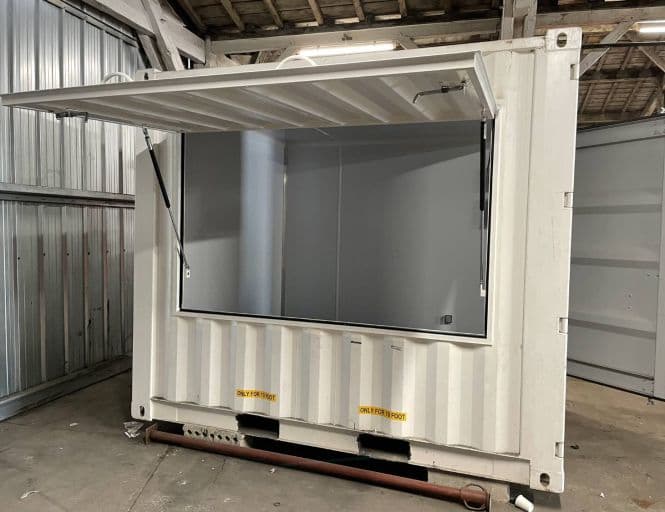 Container billetterie aménagé pour événements par Mon Camion Resto