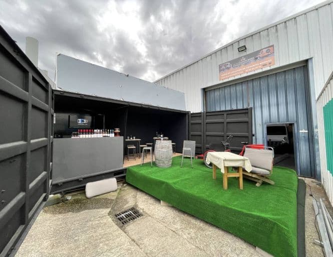Container open side 20 pieds — ouverture latérale complète pour showroom événementiel