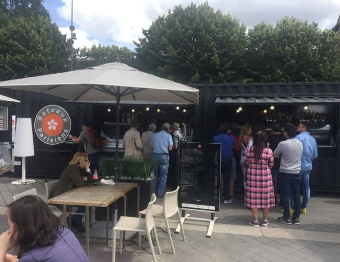 Container Bateaux Parisiens aménagé en restaurant événementiel