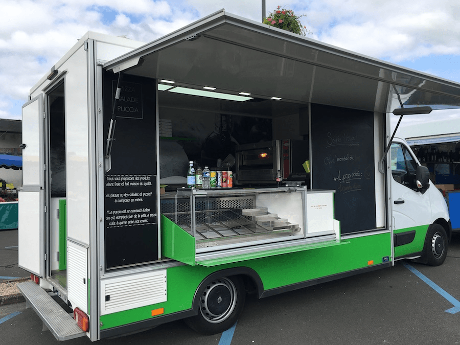 Food truck pizza