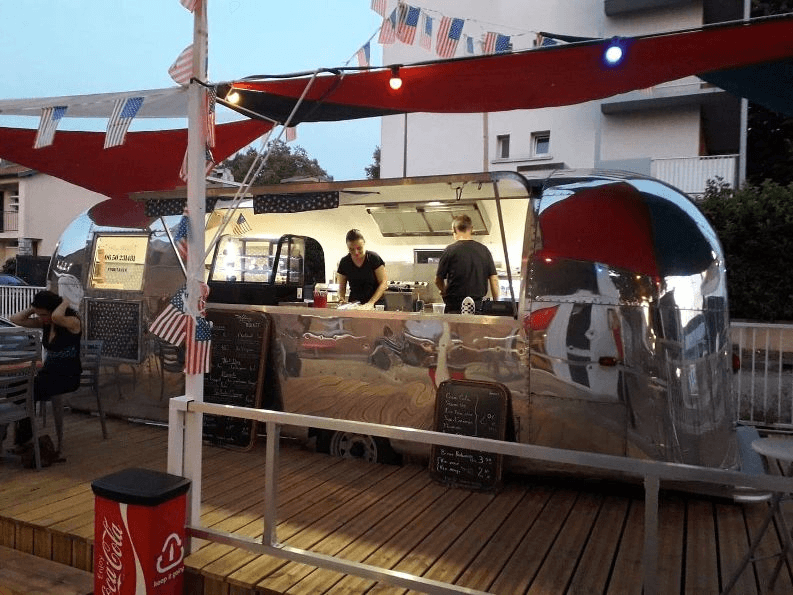 AIRSTREAM FOOD TRUCK
