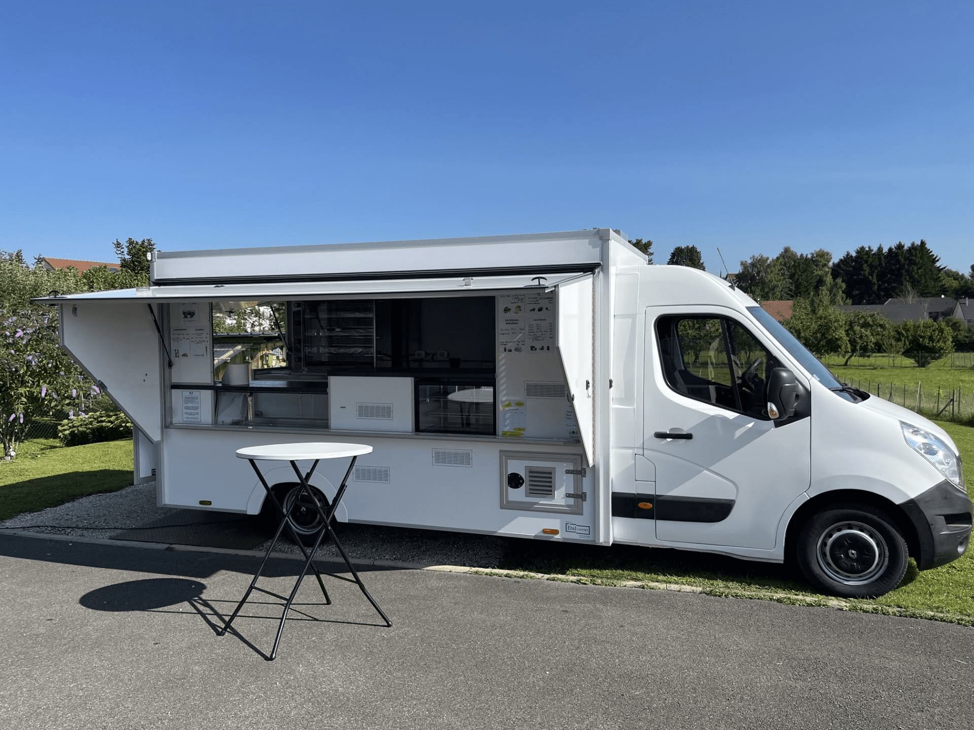 Foodtruck Rôtisserie / Snack – Renault Master VASP Magasin (TVA récupérable)