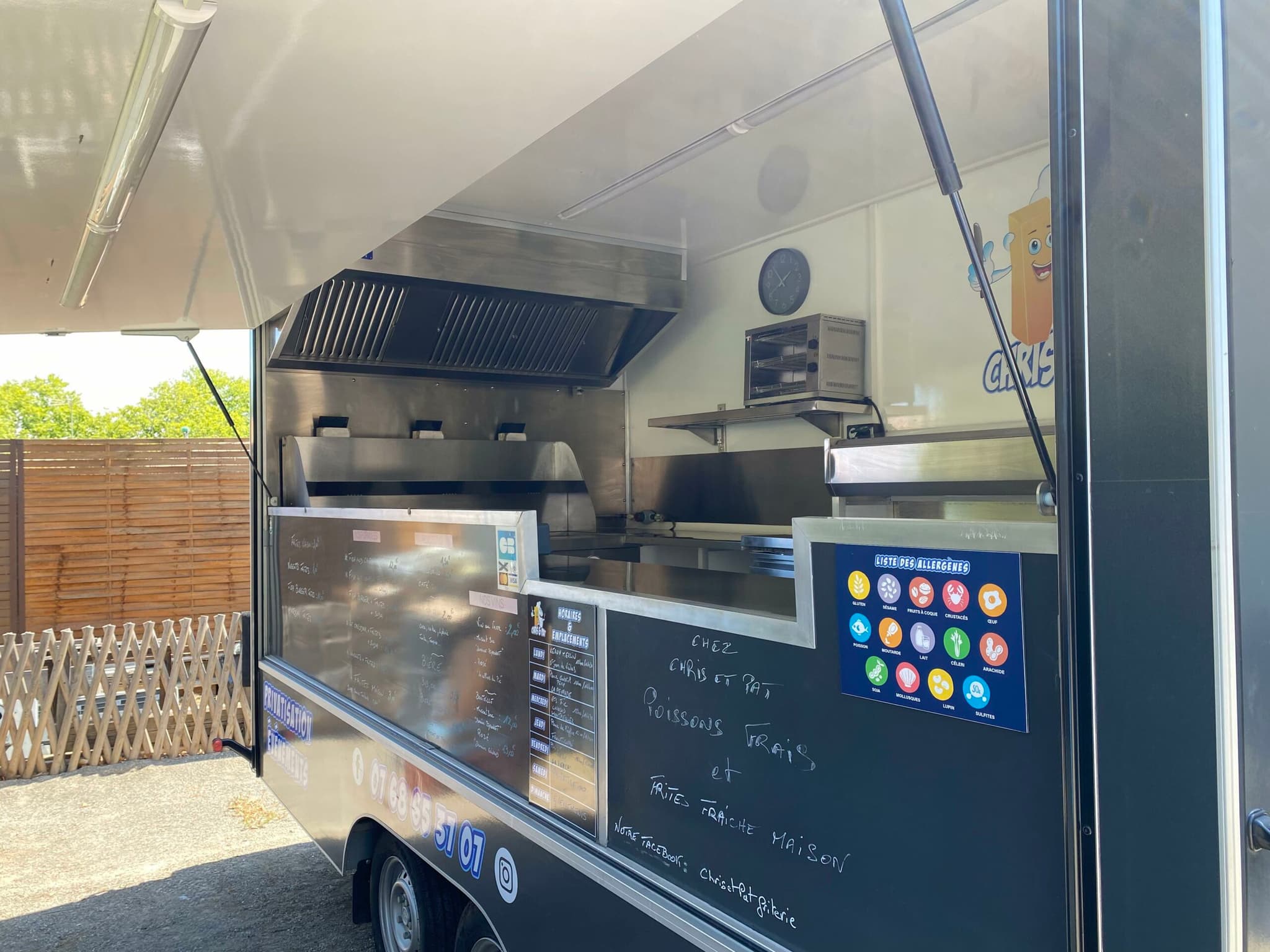 Remorque food truck friterie fish and chips